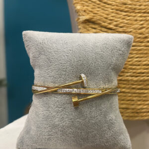 Bracelete prego brilhinhos