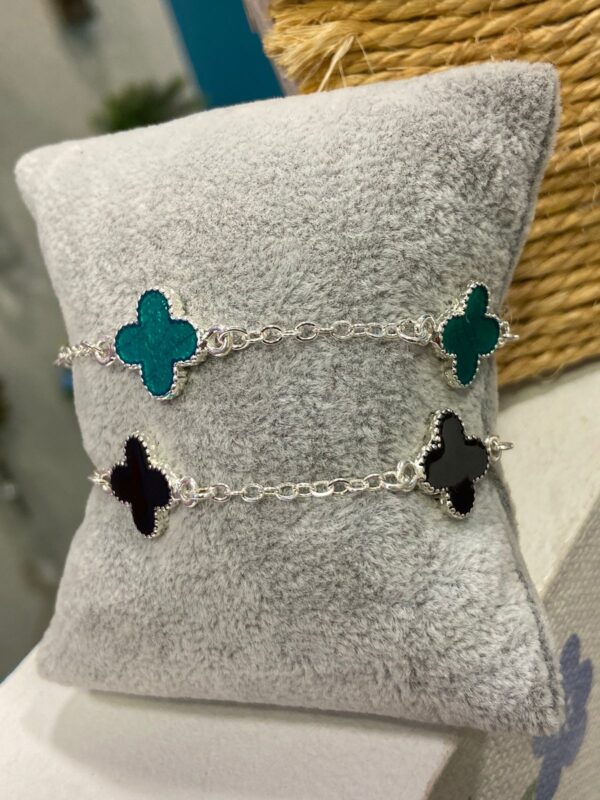 Pulseira 3 trevos VC esmaltada - Imagem 4