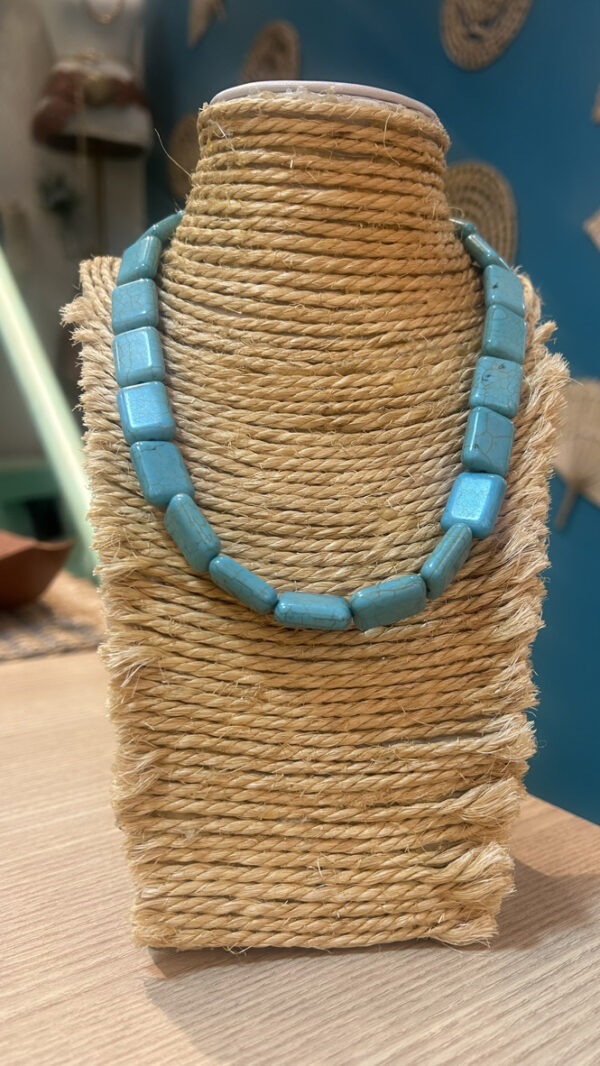 Colar pastilhas pedra sabão turquesa - Imagem 4