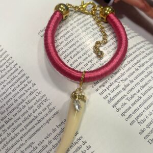 Pulseira handmade fios dente de sabre