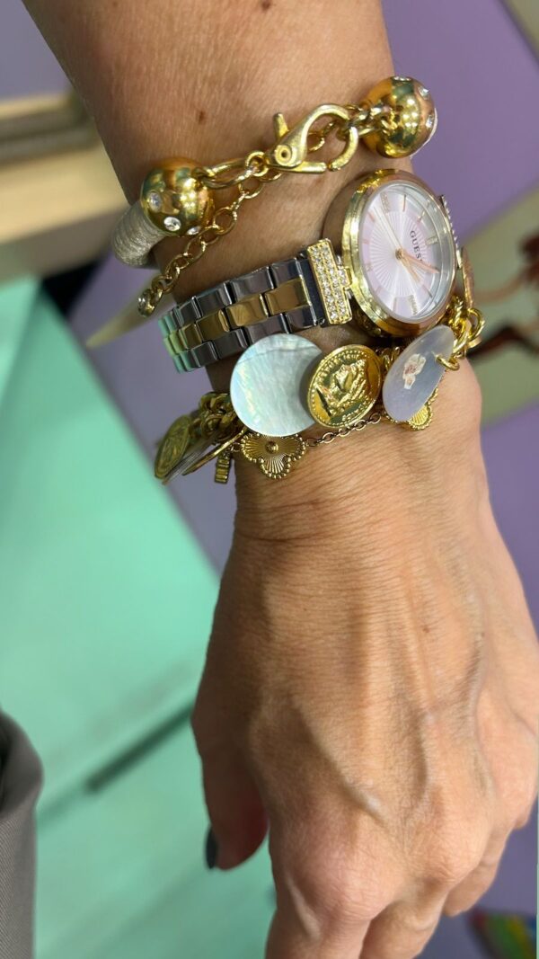 Pulseiras moedas madre furta cor - Imagem 2