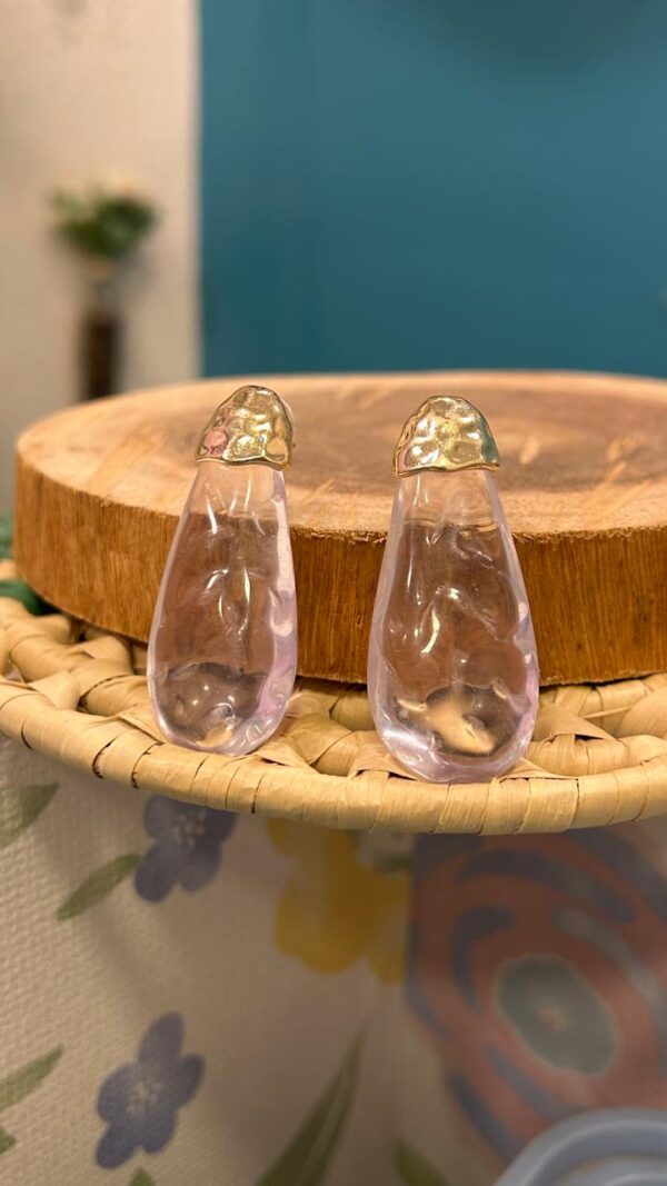 Brinco resina transparente gota gold