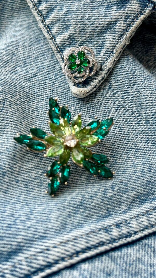 Broche Flor esmeralda - Imagem 3