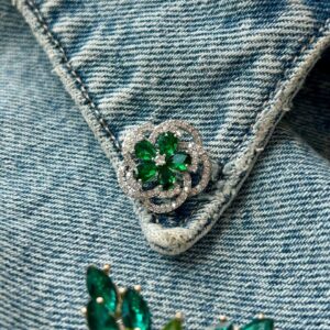 Broche mini flor esmeralda