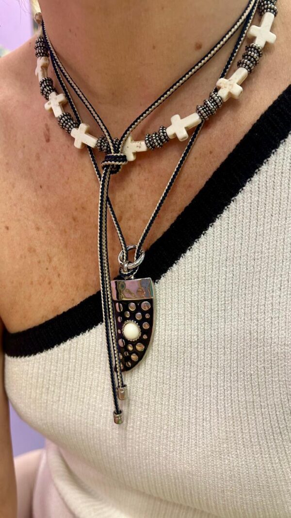 Colar cruzinhas pedras Boho - Imagem 3