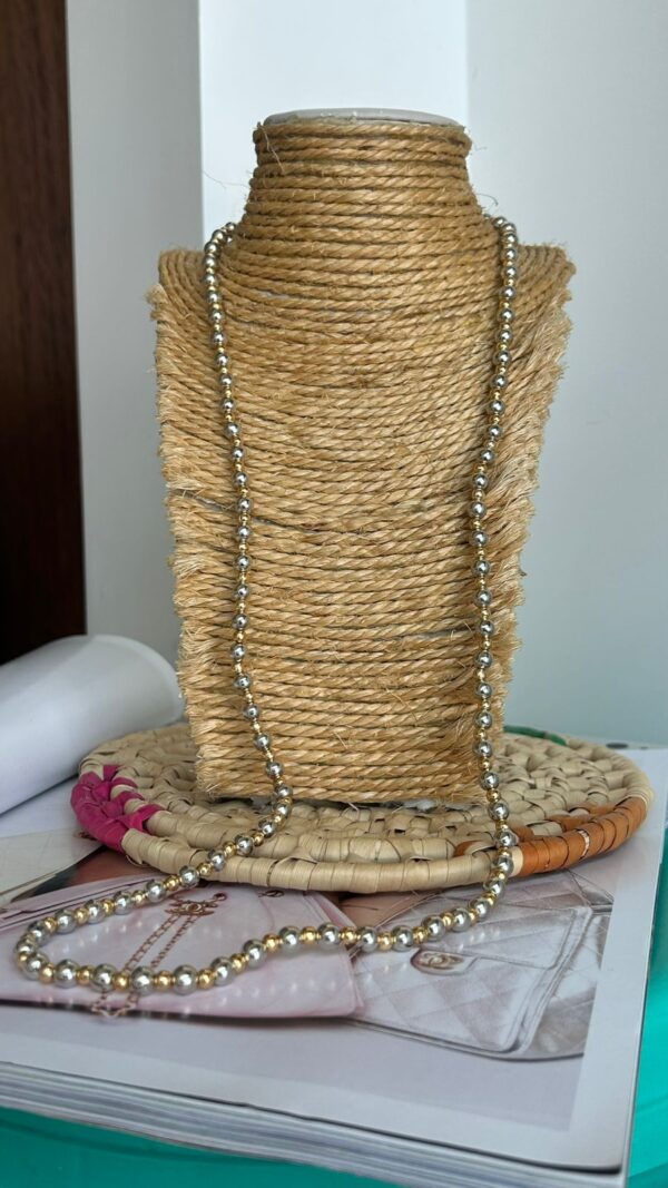 Colar longo esferas mix de banhos