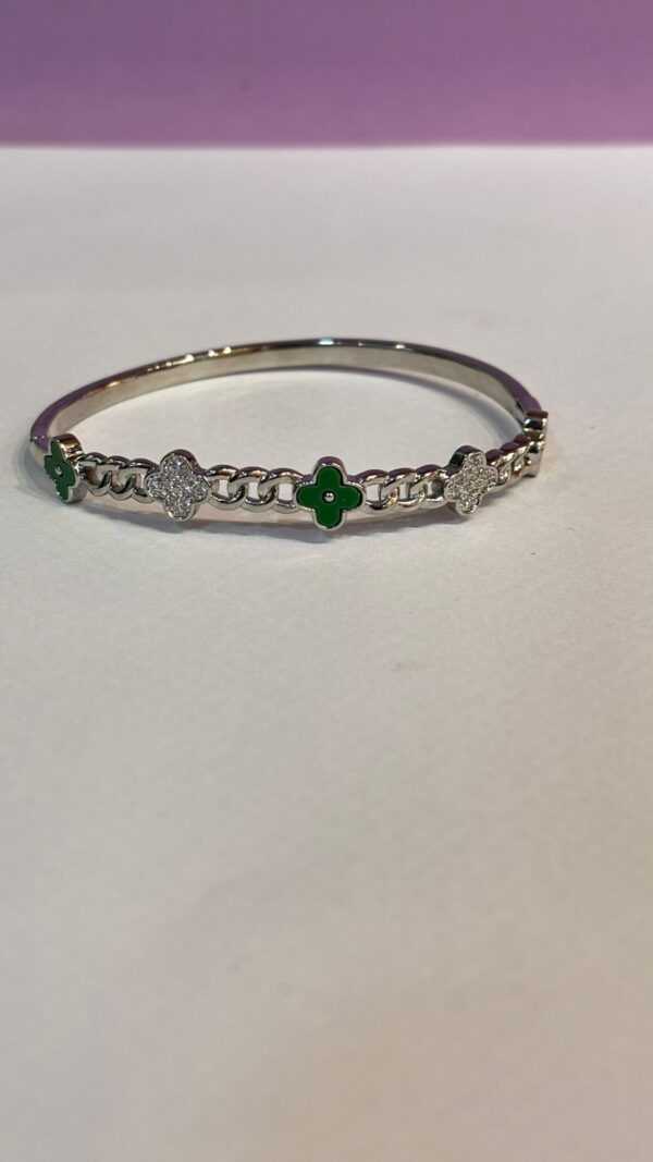 Bracelete trevo VC corrente - Imagem 8