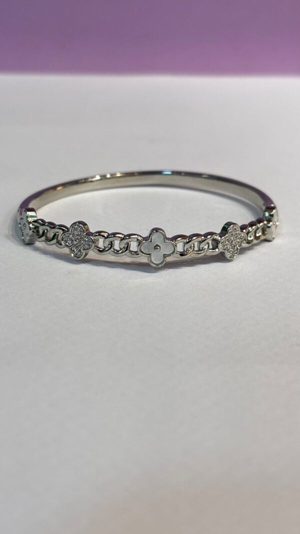 Bracelete trevo VC corrente - Imagem 9