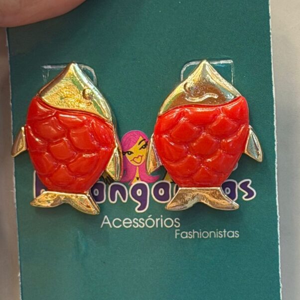 Brinco peixe esmaltado