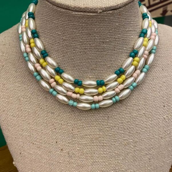 Colar pérola colors