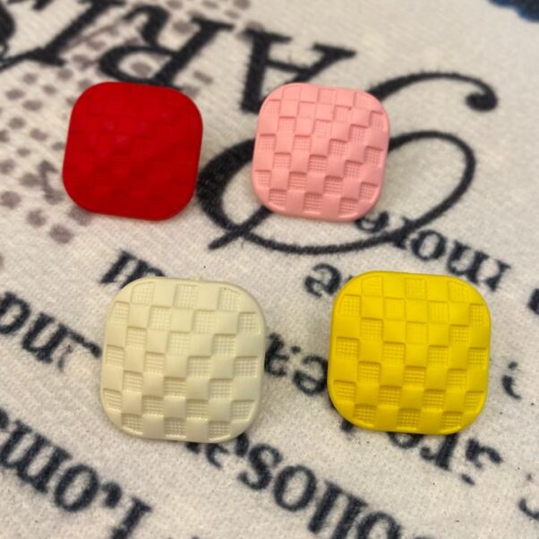 Brinco quadrado textura