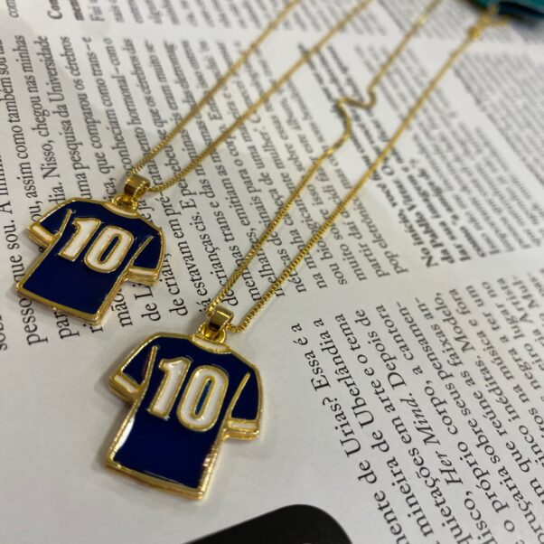 Colar Camisa 10 maior